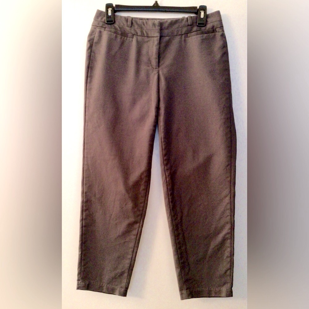 Smart Set Medium Grey Curvy Cotton Capri Pants - US 2